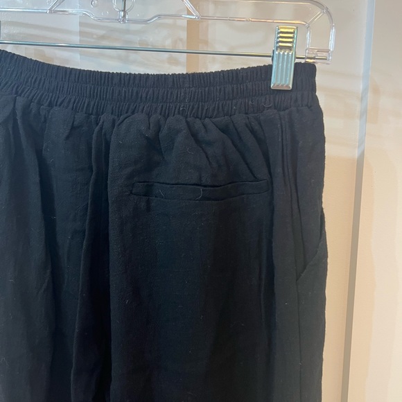 I say Black Pants - Picture 2 of 6